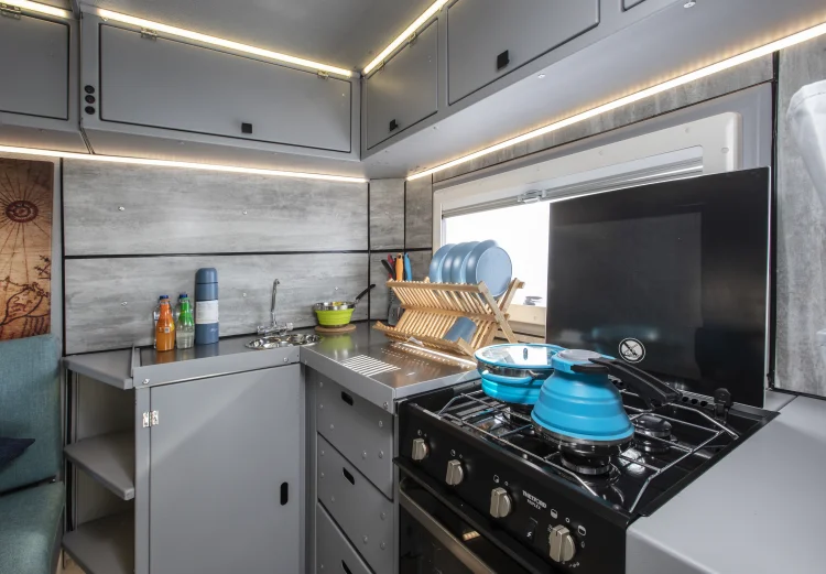 L-shaped kitchen