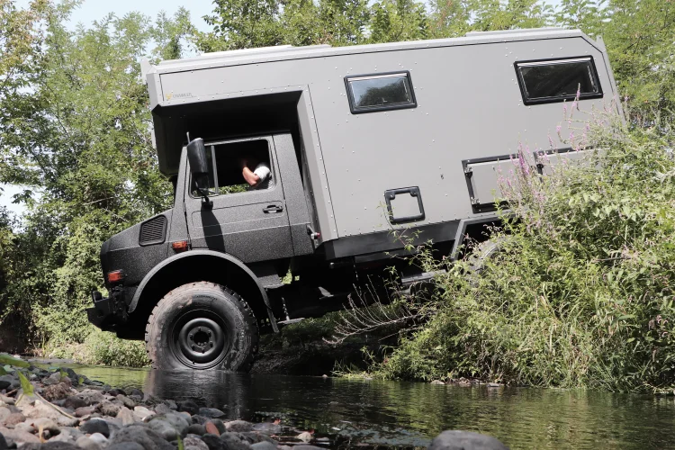 Crawler OTAG 385 on a Unimog off-road